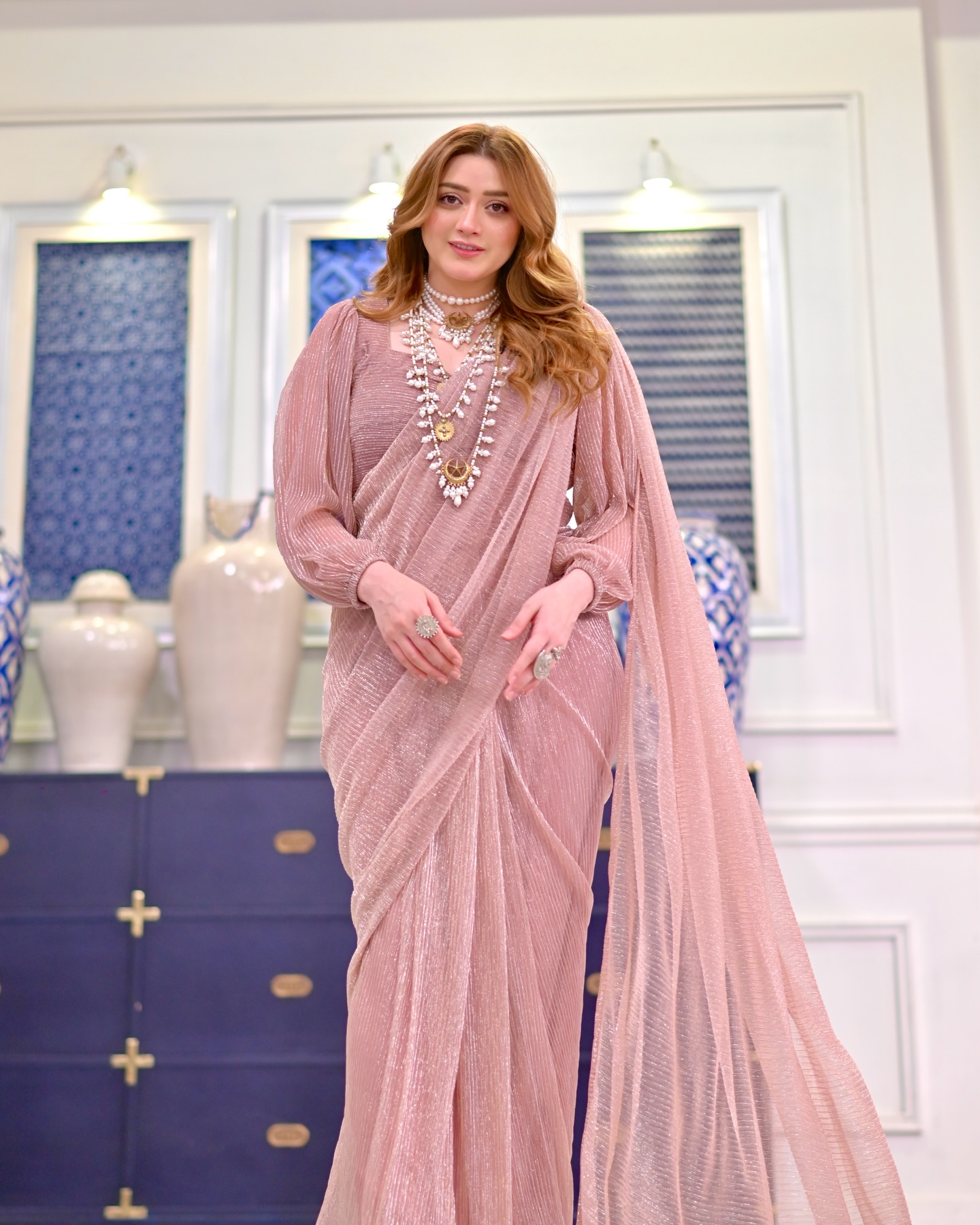 Momina Iqbal actress